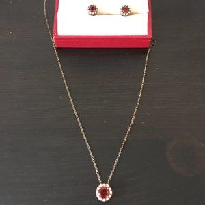 Garnet necklace and earrings